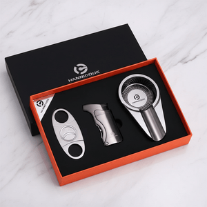 Coffret d'accessoires pour cigare en acier inoxydable, comprenant coupe - cigare, briquet et cendrier -