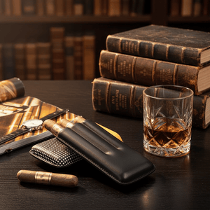 Étui de voyage pour trois cigares en cuir doublé de cèdre d'Espagne -