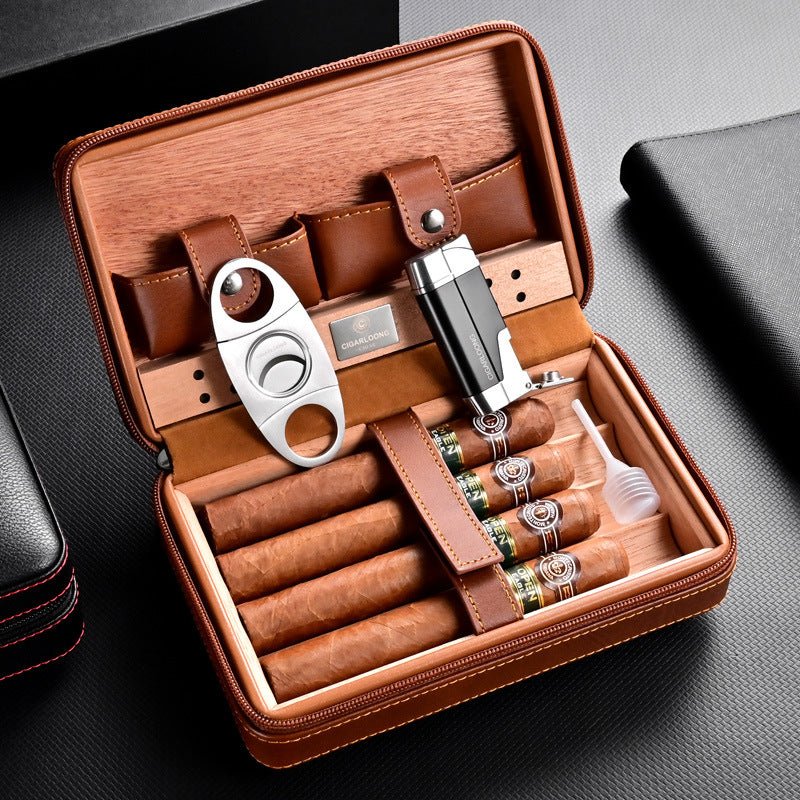 Cave de voyage en cuir gainé, équipée de son coupe - cigare et de son briquet tempête - 